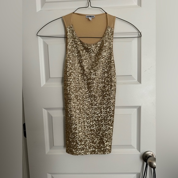 Express gold sequin front, sleeveless top. - Picture 1 of 2